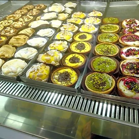 L'attico Alojamento de Acomodação e Pequeno-almoço 4*