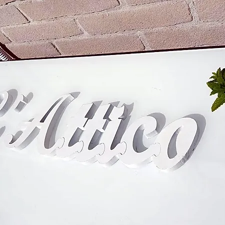 L'attico Alojamento de Acomodação e Pequeno-almoço 4*